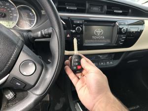 2014 Toyota Corolla New remote KEY (27)