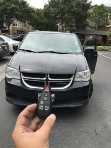 2015 Dodge Caravan key fob (1)